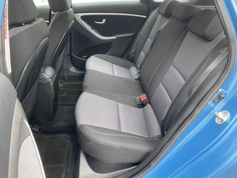 Hyundai i30 (2014) 1.6i, ČR, AT, temp. - fotka 10 z 17