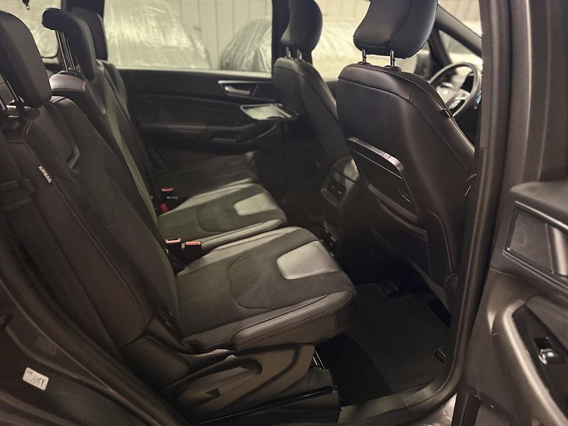 Ford S-MAX (2022) 2.5 HEV,ST-LINE,7REZERVOVÁNO - fotka 18 z 44
