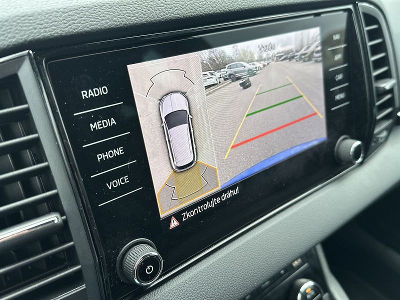 Škoda Karoq (2025) 2.0 TSI 4x4 DSG Sportline - fotka 12 z 36
