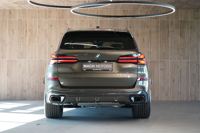 BMW X5 40d xDrive, Tažné, Panorama - fotka 6 z 50