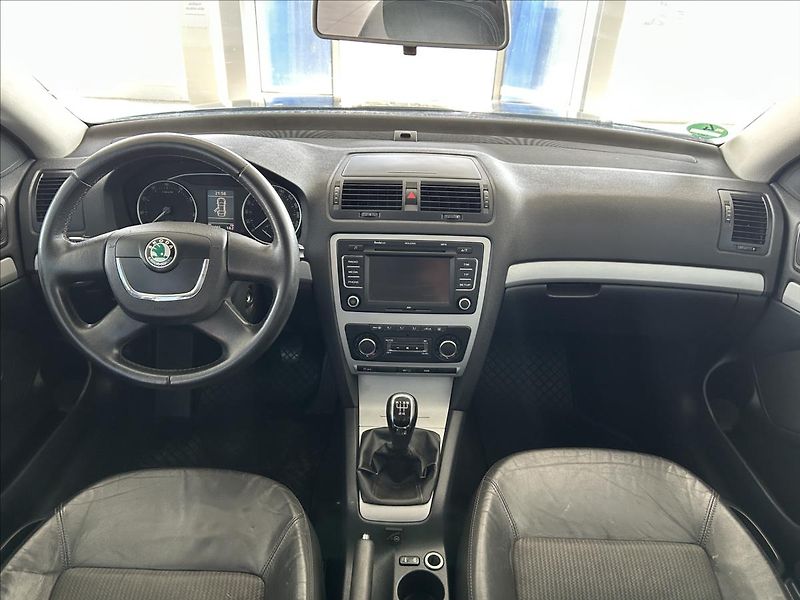 Škoda Octavia 1,6   MPI,LPG,KŮŽE - fotka 8 z 24