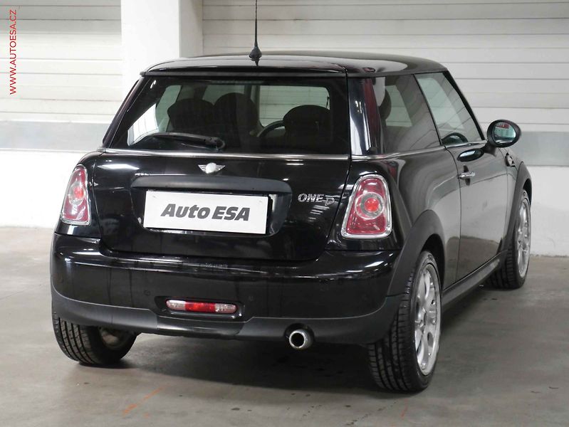 Mini One (2011) 1.6i, 1.maj, STK8/28 - fotka 6 z 14