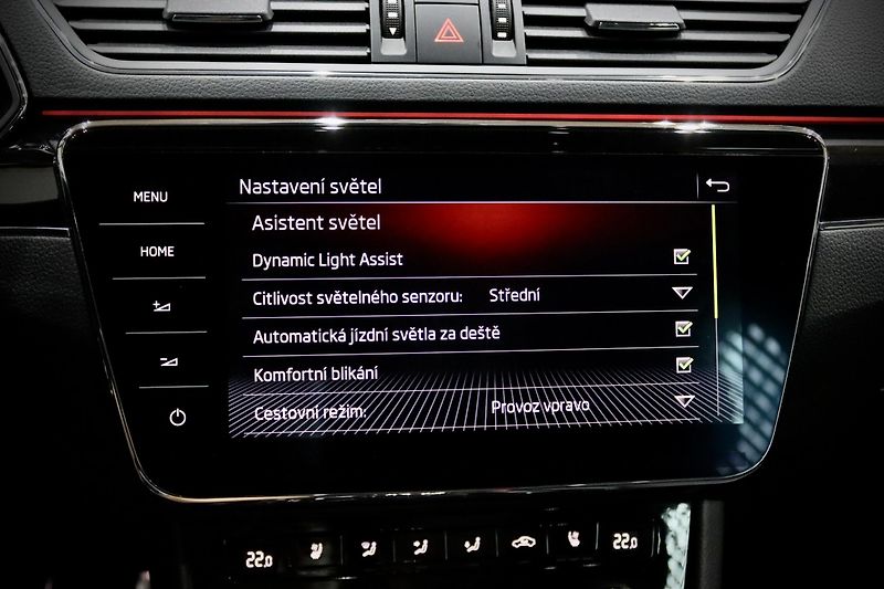 Škoda Superb 3 FL 2.0 TSI 140 kW DSG L&K - fotka 39 z 59