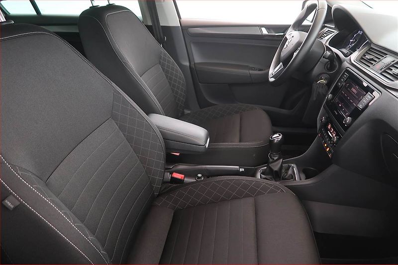 Škoda Rapid (2019) Style 1.0 TSI, Bi-Xenony - fotka 9 z 16