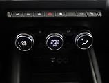 Renault Captur (2021) E-Tech Plug-in, Automat, ČR - náhled 11