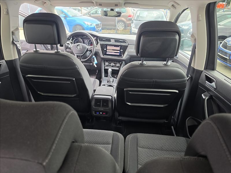 Volkswagen Touran 1,4 TSi 110KW DSG 7 MÍSTNÝ - fotka 30 z 52