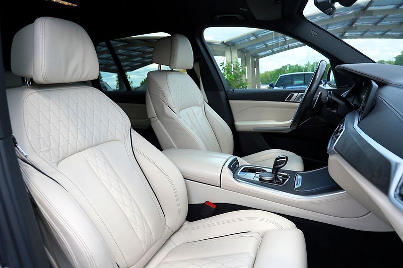 BMW X5 40d xDrive, Mpaket/21/Led/ČR - fotka 29 z 49