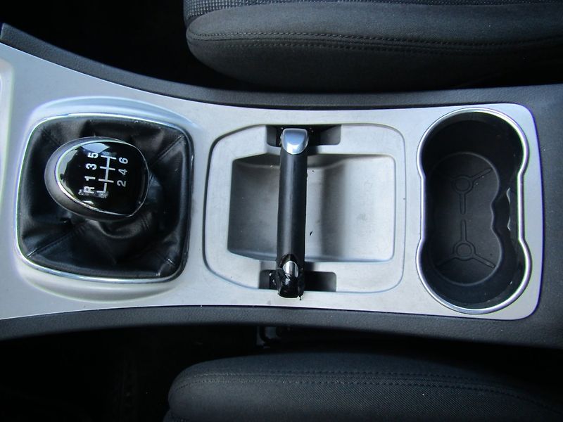 Ford S-MAX (2008) 1.8 TDCi 92kW  7 MÍST - fotka 32 z 35