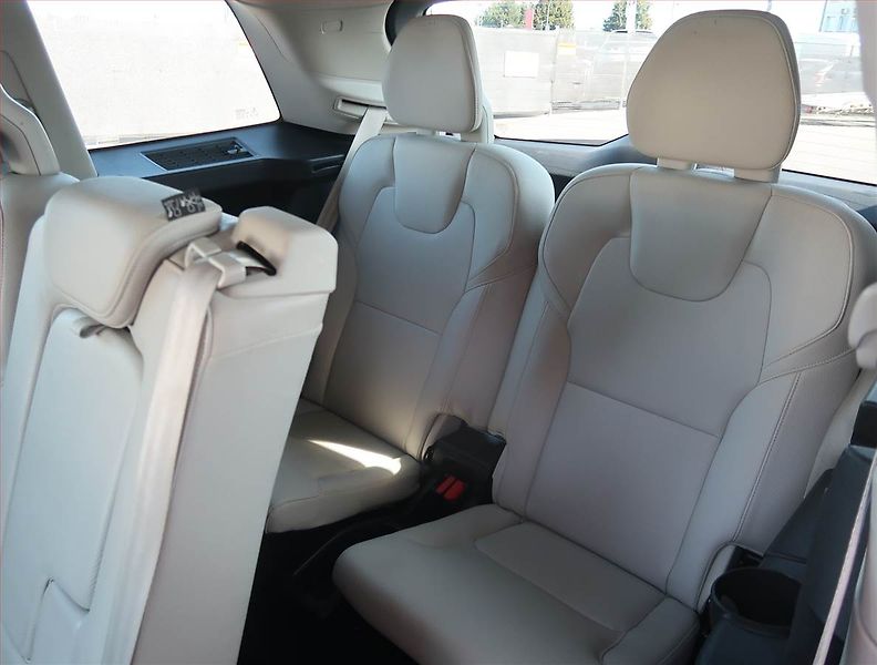 Volvo XC90 (2021) B5 AWD - fotka 24 z 28