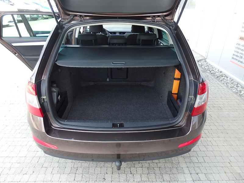 Škoda Octavia 1.4 TSI DIGI. KLIMA, ZÁVĚS - fotka 8 z 27