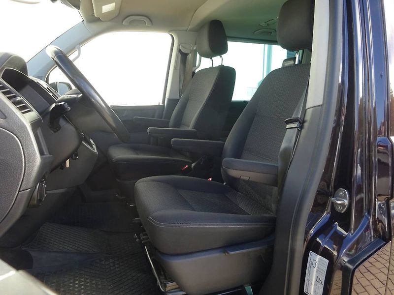 Volkswagen Multivan (2016) 2,0TDi /110kW KR 4 Motion DSG - fotka 20 z 25