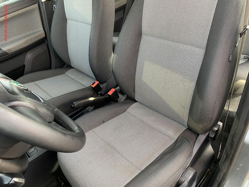 Škoda Fabia (2013) 1.2 TSI, AC - fotka 9 z 18