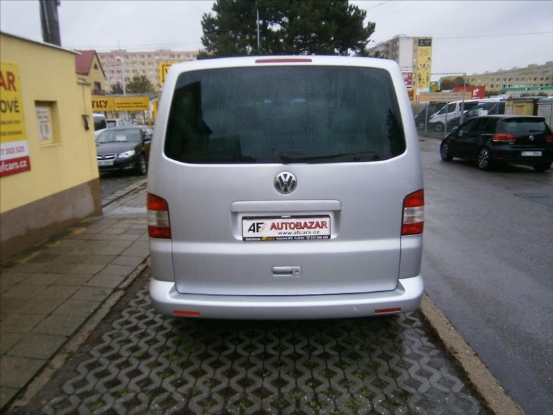 Volkswagen Multivan 1,9 TDI  77KW - fotka 5 z 14