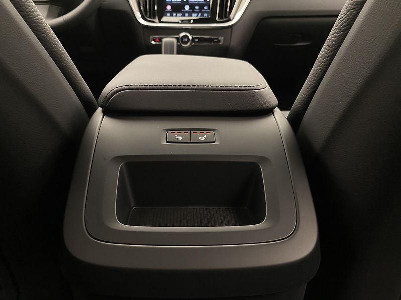 Volvo V60 (2026) B4 AUT BRIGHT PLUS - fotka 61 z 61
