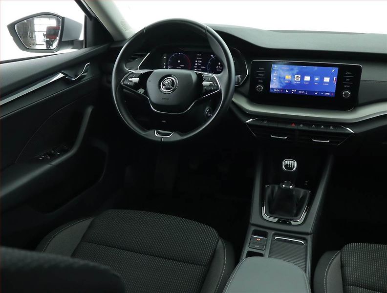 Škoda Octavia (2022) Ambition 2.0 TDI, ČR,1.maj - fotka 7 z 16
