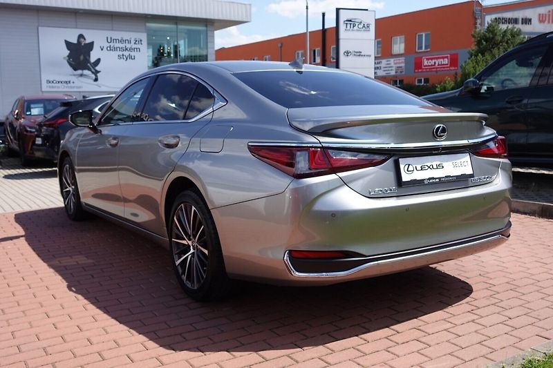 Lexus ES 300h ES300h 2,5HSD Prestige Top - fotka 7 z 39