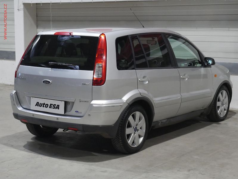 Ford Fusion (2005) 1.6TDCI, ČR, AC, STK11/27 - fotka 6 z 16