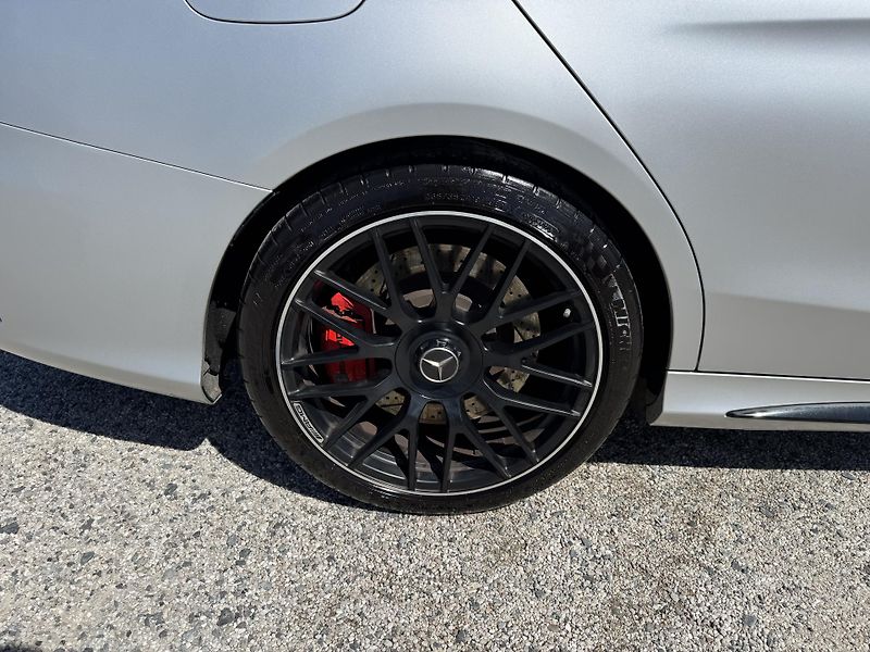 Mercedes-Benz Třídy C (2017) C63S AMG V8 Biturbo  - fotka 45 z 55