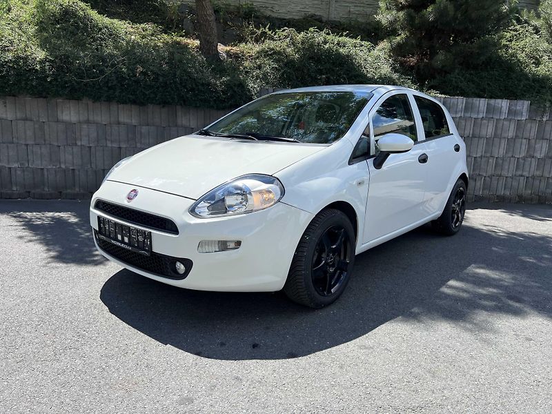 Fiat Punto 1.2 8v 51 kW 43.000KM - fotka 2 z 15