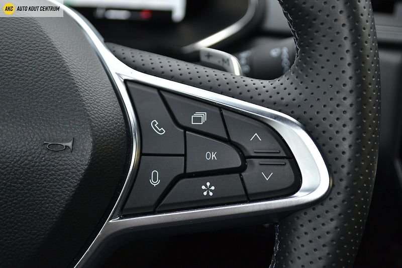 Renault Captur techno mild hybrid 160 EDC - fotka 37 z 49