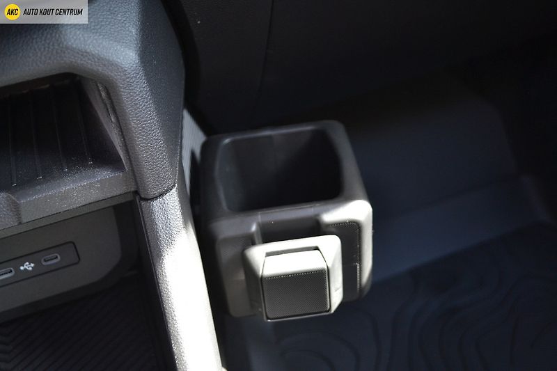 Dacia Bigster EXTREME MILD HYBRID 140 PANORA - fotka 35 z 59