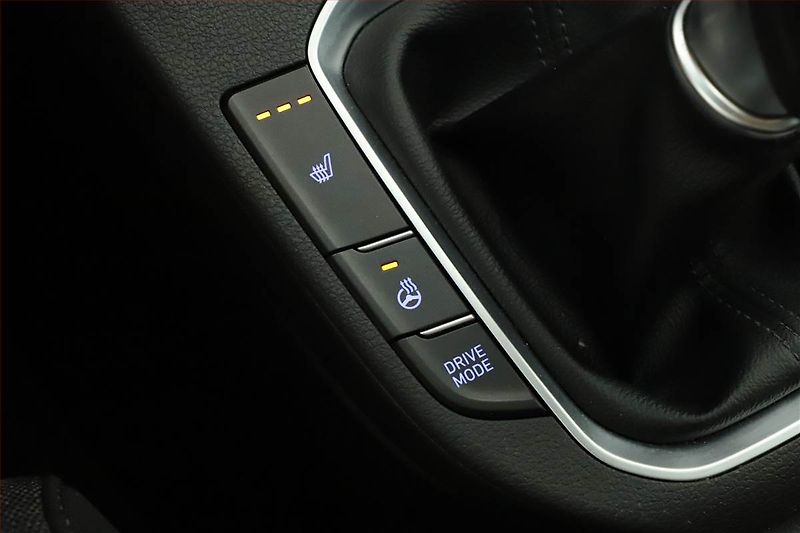 Hyundai i30 (2023) Smart 1.5 T-GDI, ČR,1.maj - fotka 13 z 20