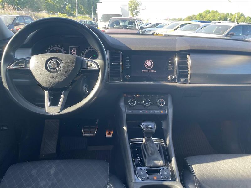 Škoda Kodiaq 2,0 140kw, DSG, dostupnost den - fotka 11 z 15