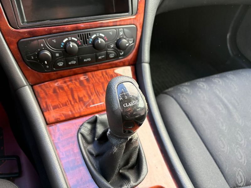 Mercedes-Benz Třídy C 1.7, 105kW, Kompressor - fotka 11 z 23
