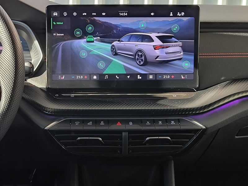 Škoda Octavia Combi DSG 2.0 TSi 195 kW RS - fotka 13 z 23