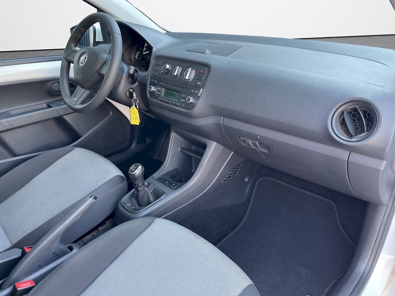 Škoda Citigo (2015) 1.0 MPI 44 kW Ambition Plus - fotka 16 z 28