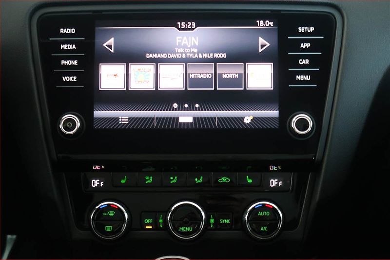 Škoda Octavia (2017) Style Plus 1.6 TDI, Tempomat - fotka 12 z 18