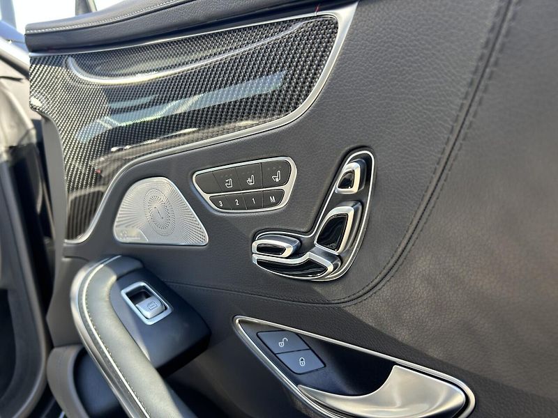 Mercedes-Benz Třídy S S 63 AMG 4MATIC+ Coupe - fotka 30 z 35