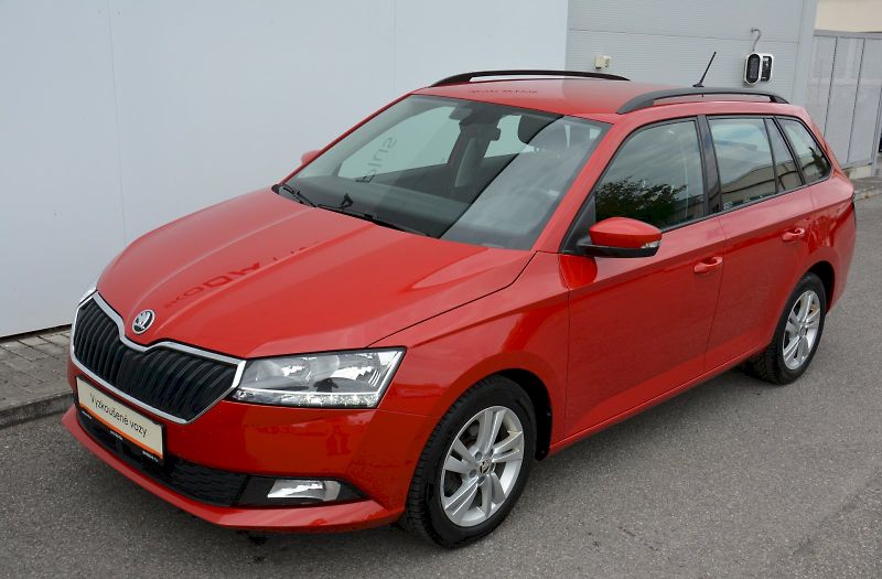 Škoda Fabia (2022) Combi 1.0 TSI 70 KW Ambition P - fotka 9 z 24
