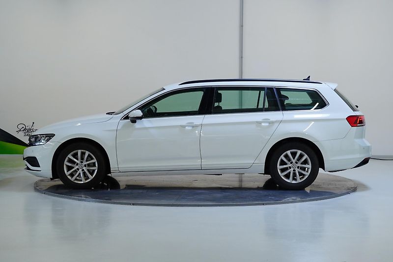 Volkswagen Passat - fotka 3 z 25