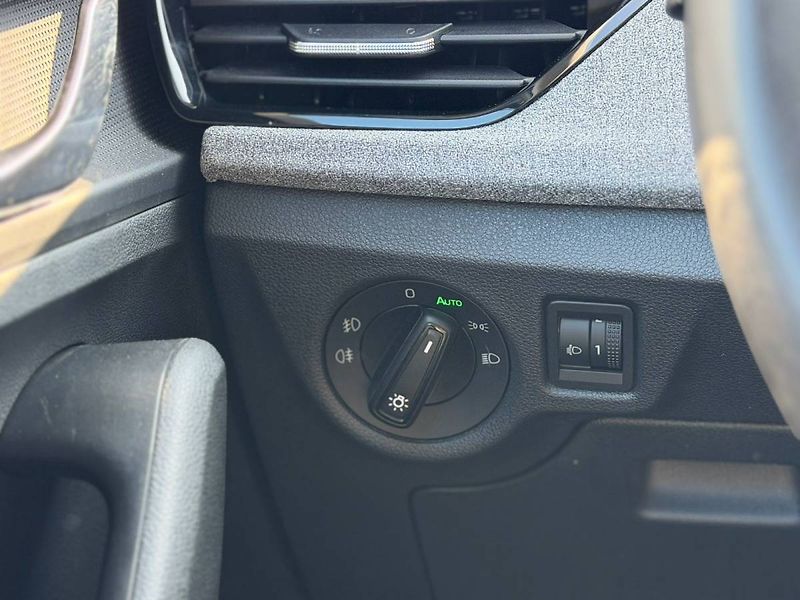 Škoda Scala Selection 1,0 TSI 85 kW 6° MP - fotka 25 z 32