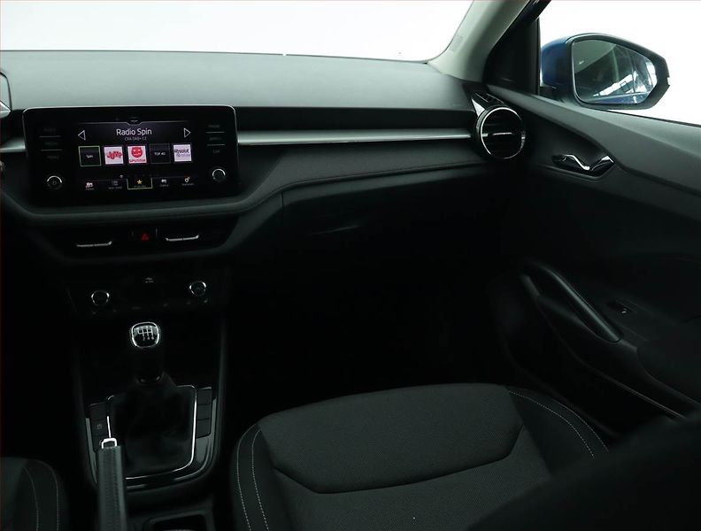 Škoda Fabia (2022) Ambition 1.0 TSI, Serv.kniha - fotka 8 z 15