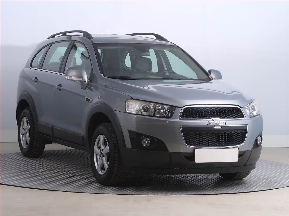 Chevrolet Captiva 2.4 i, 7 míst, Tempomat