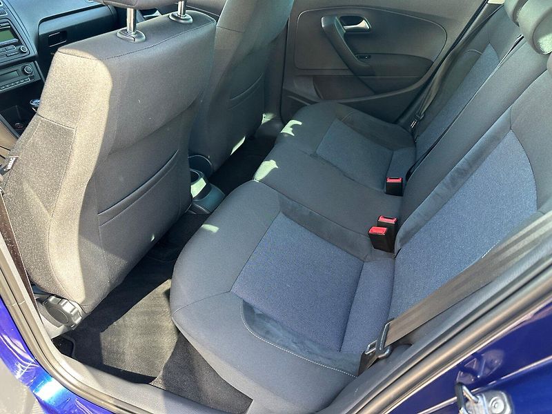 Volkswagen Polo (2012) 1,4 16v Style - fotka 11 z 28