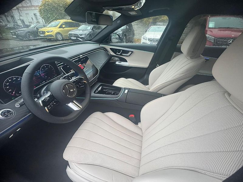 Mercedes-Benz Třídy E (2025) E 220 d 4MATIC kombi - fotka 10 z 23