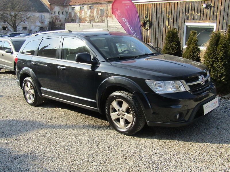 Fiat Freemont (2013) 2.0 JTD 100kW  7 MÍST - fotka 7 z 42