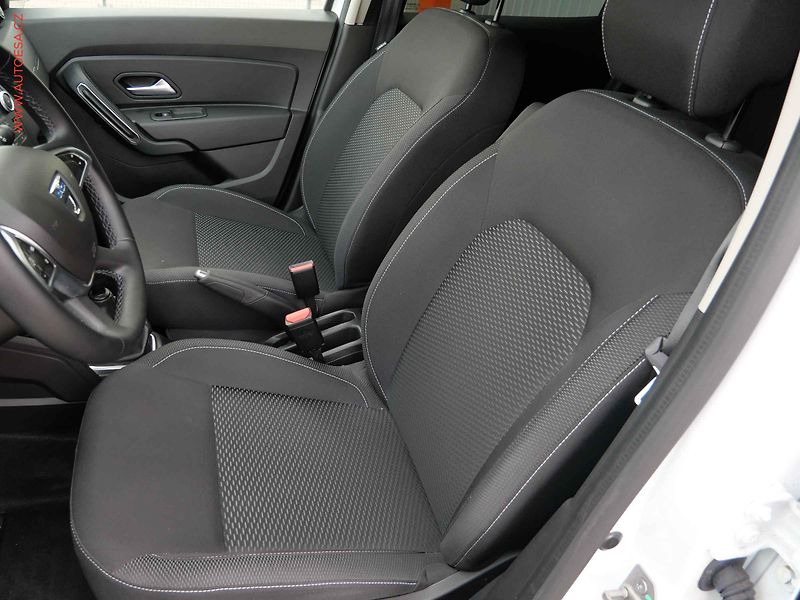 Dacia Duster (2020) 1.5 dCi, ČR, AC, park.asist - fotka 9 z 19