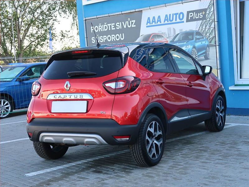 Renault Captur (2017) Intens 1.2 TCe, Serv.kniha - fotka 5 z 19