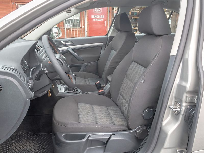 Škoda Octavia (2011) ČR 2.0TDI 103KW – VÝHŘEV - fotka 14 z 42