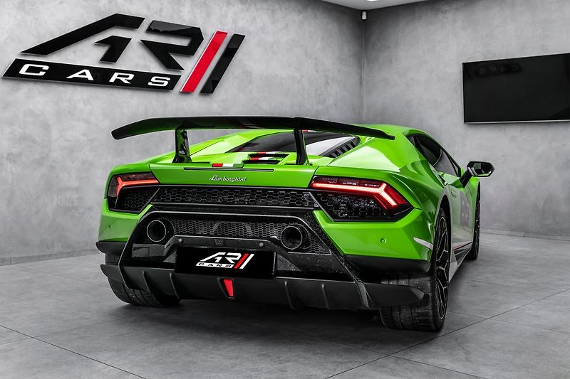 Lamborghini Huracán Performante - fotka 6 z 29