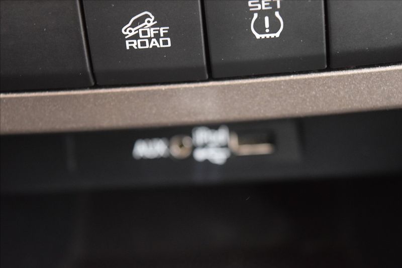 Škoda Yeti 2,0 TDI 110KW 4x4 TAŽNÉ XENONY - fotka 39 z 50
