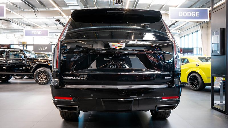 Cadillac Escalade (2026) 6.2 V8 Sport Platinum 2026 - fotka 4 z 46