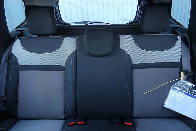 Dacia Duster (2017) 1.6 SCe, LPG, Serv.kniha - fotka 10 z 18