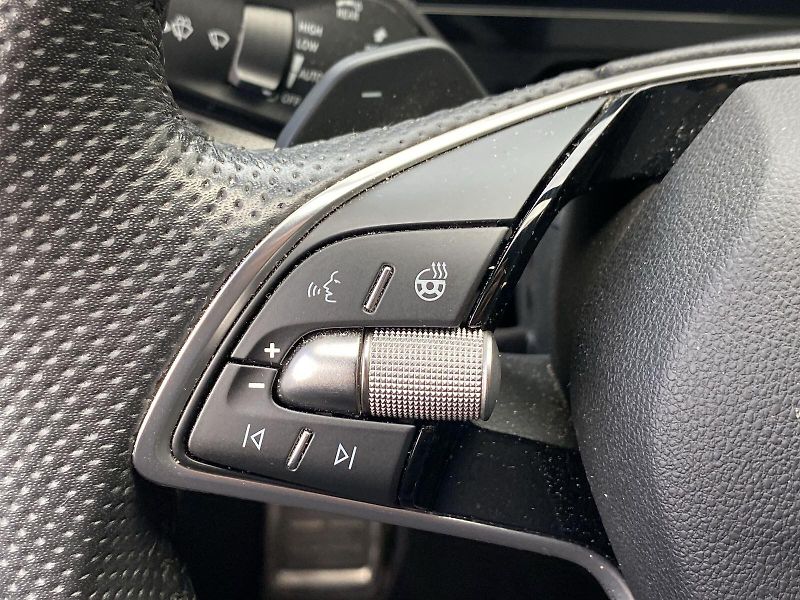 Škoda Kodiaq (2025) 1.5 TSI iV DSG SportLine - fotka 26 z 40