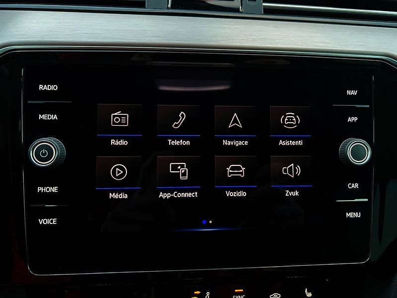 Volkswagen Passat (2020) 2.0 TDI-DSG-ELEGANCE - fotka 37 z 49