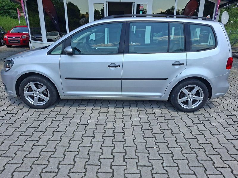 Volkswagen Touran (2011) 1.4TSI 103kW 6MAN - fotka 5 z 38